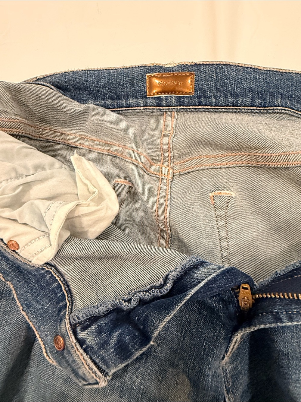 MOTHER The Insider Crop Step Chew Distressed Cropped Flare Jeans - Picture 10 of 11